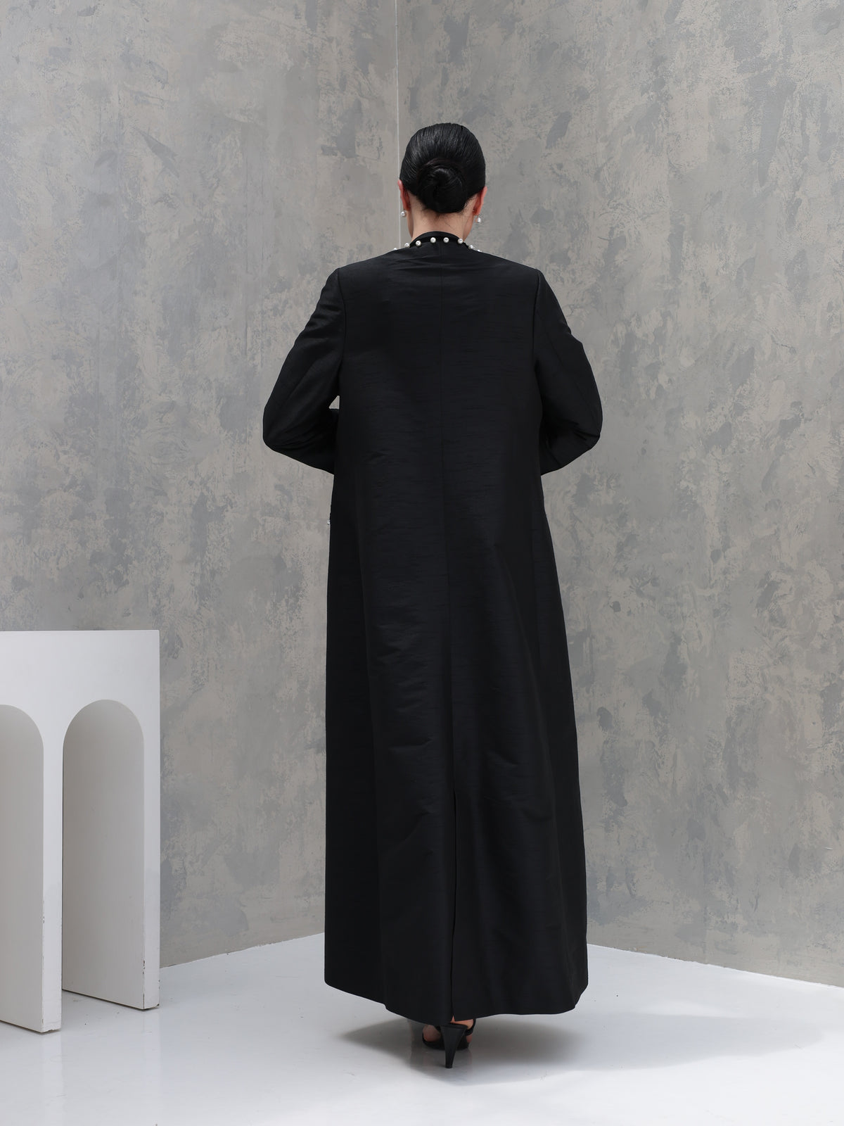 Everyday Collection Abaya — Black Pearl Trim
