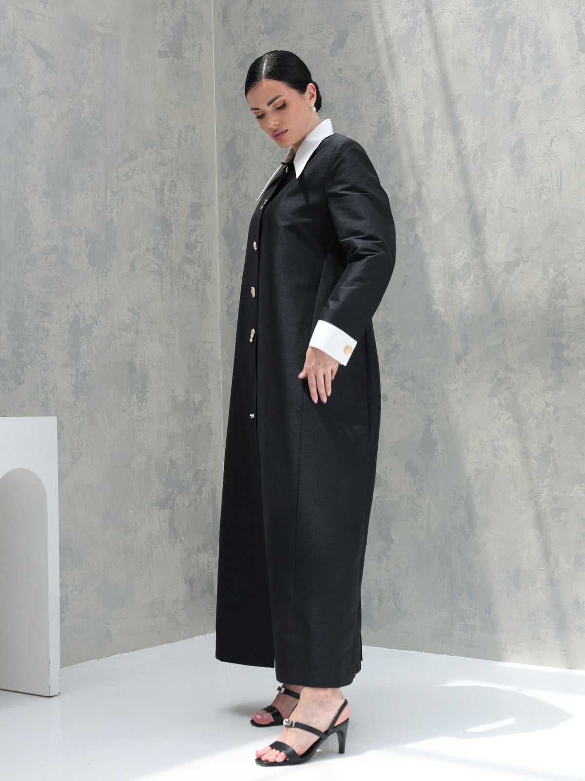 Everyday Collection Abaya — Black with White Collar